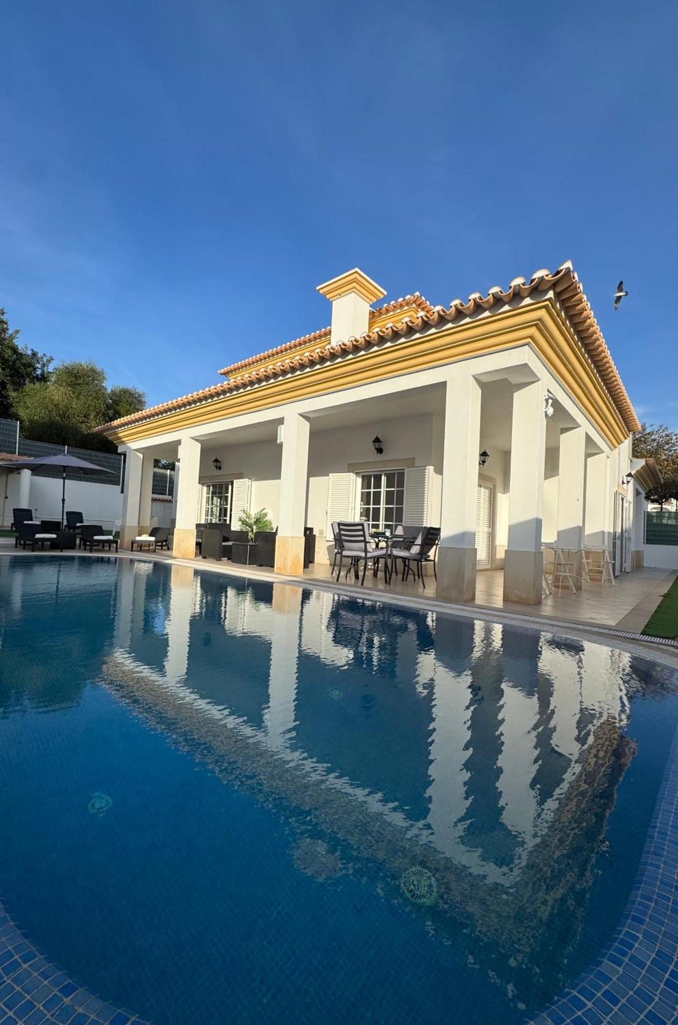 Villa Bonita Guesthouse Albufeira Old Town Екстериор снимка