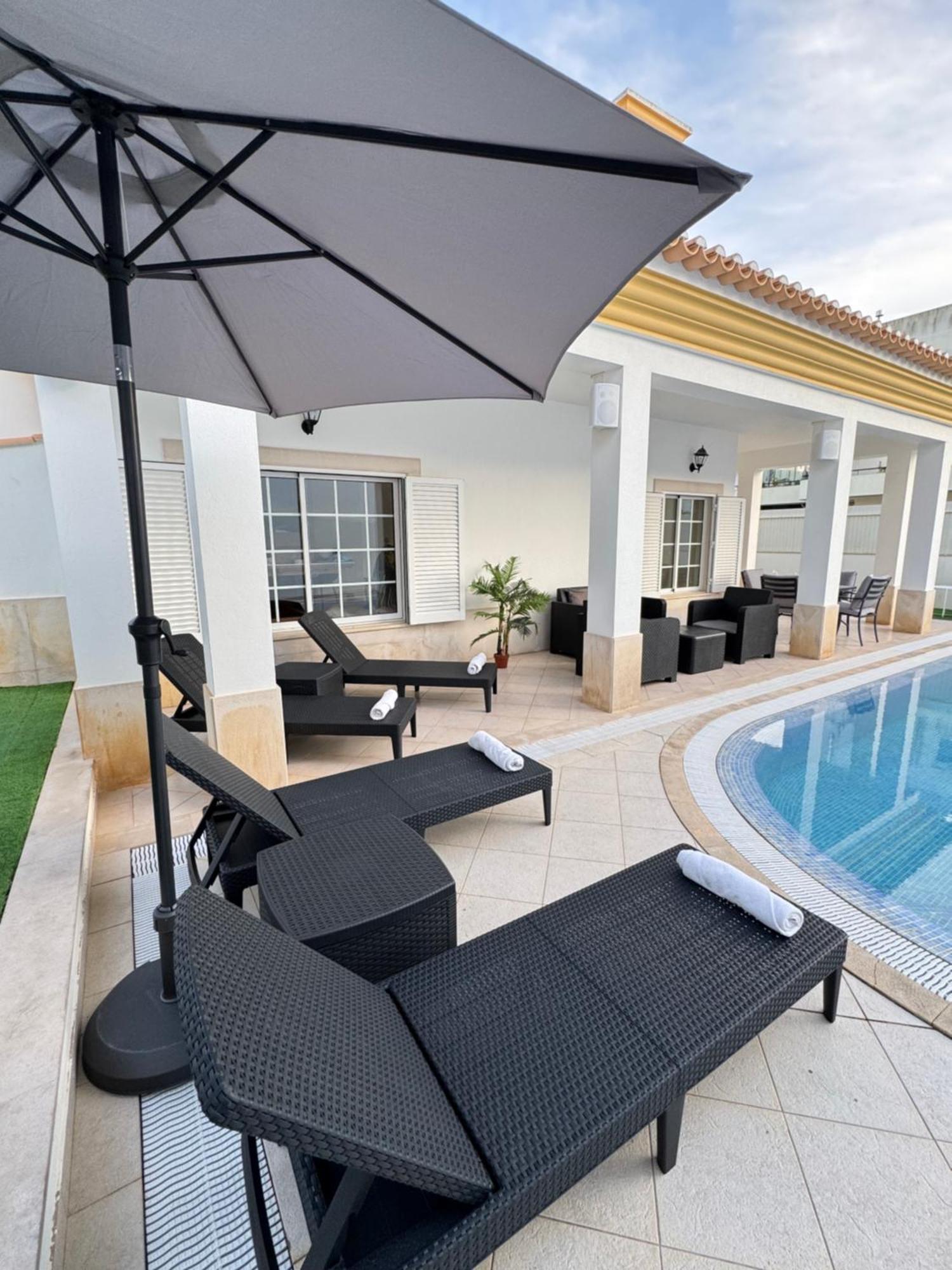 Villa Bonita Guesthouse Albufeira Old Town Екстериор снимка