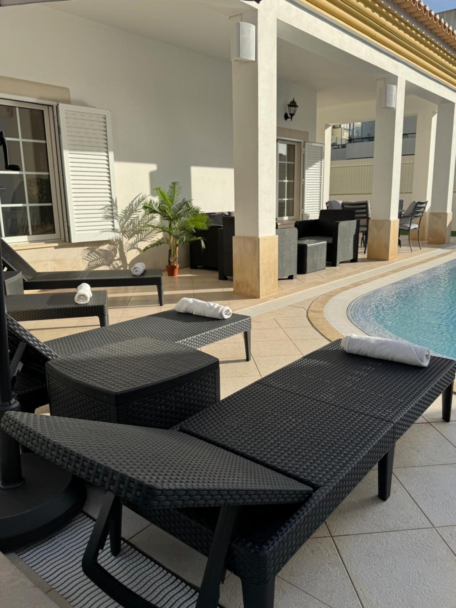 Villa Bonita Guesthouse Albufeira Old Town Екстериор снимка